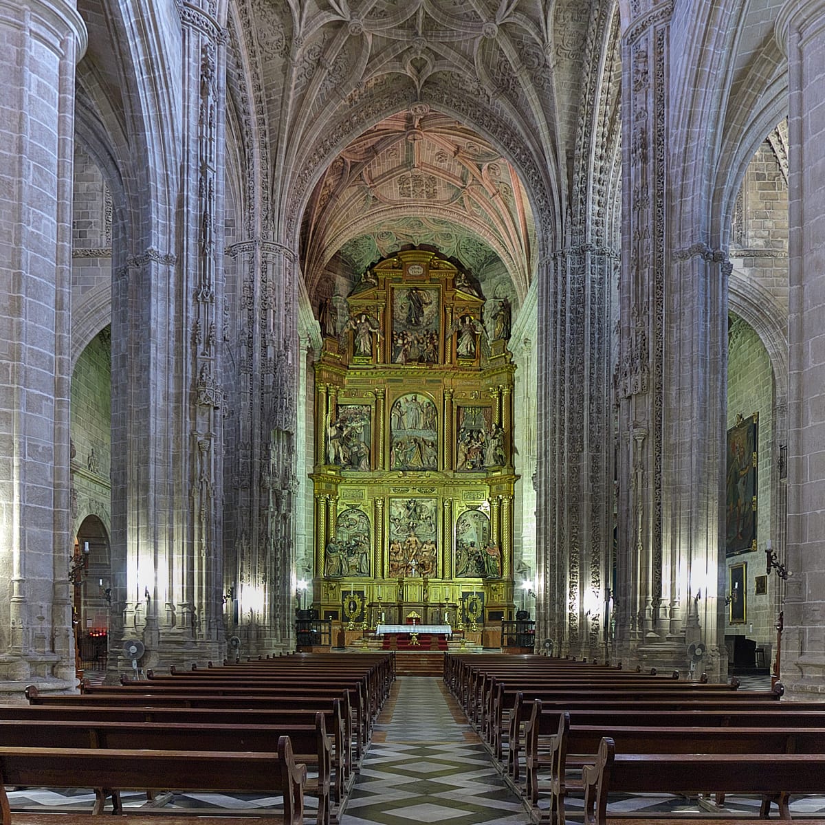 A nave central da igreja de San Miguel, em Jerez