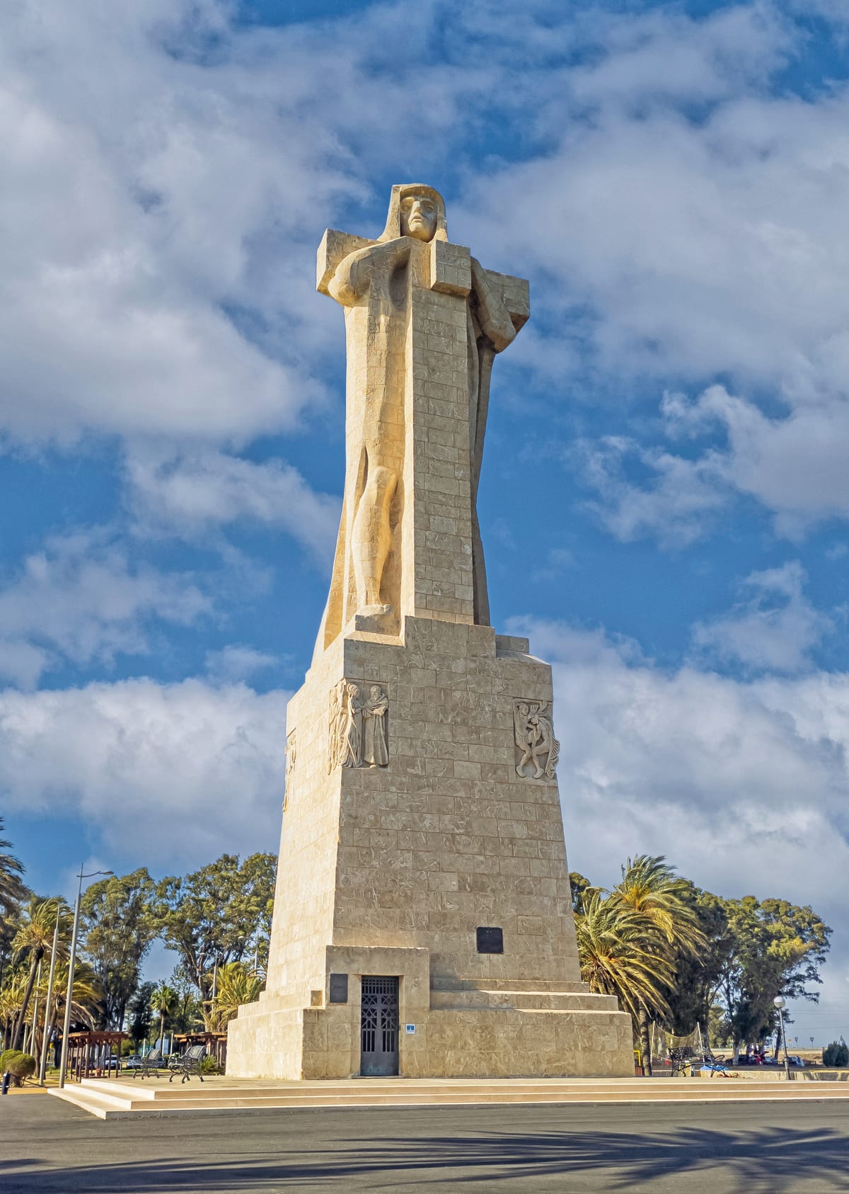 Monumento a Colombo na Punta del Sebo, em Huelva